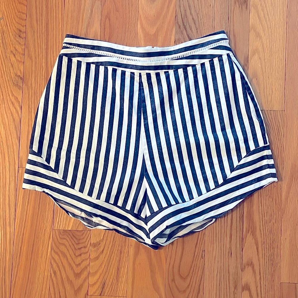 WAYF Striped Nautical High Waist Summer Shorts  Navy White size M